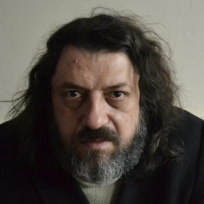 "Ancak boşluğu bilenler / Gerçekten severler birbirlerini." | Osman Çakmakçı'dan bir şiir.