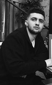 “içinde yaşam barındırmayan her şeyi itiyorum.” | Hamdi Oğulhan Tünay’dan bir şiir.