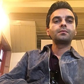 “Mutlu geçmiş bir yaz sonu / mutlu ve tedbirsiz konuştuğumuz saatler” | İsmail Aslan’dan bir şiir.